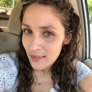 Meet your Posher, Courtney